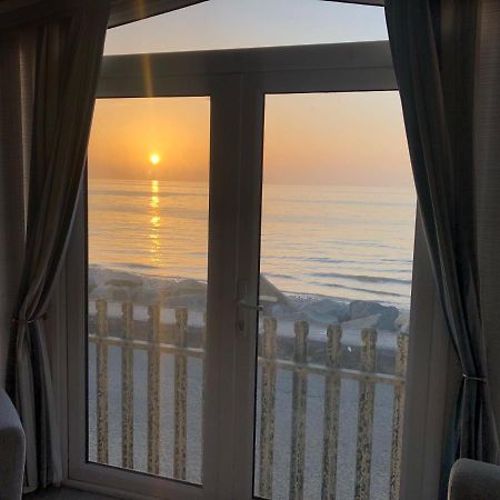 Caravan Hire Golden Sands Sea Front Kinmel Bay Exteriör bild