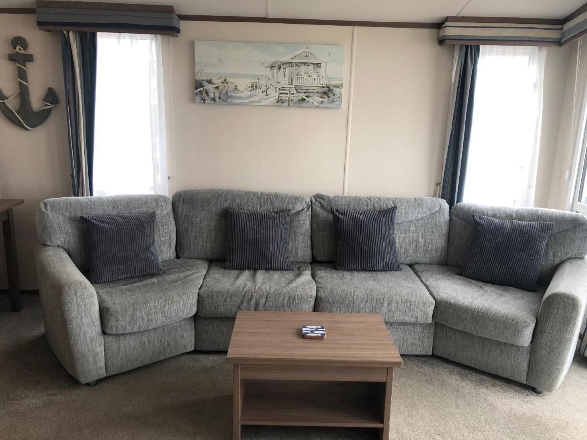 Caravan Hire Golden Sands Sea Front Kinmel Bay Exteriör bild