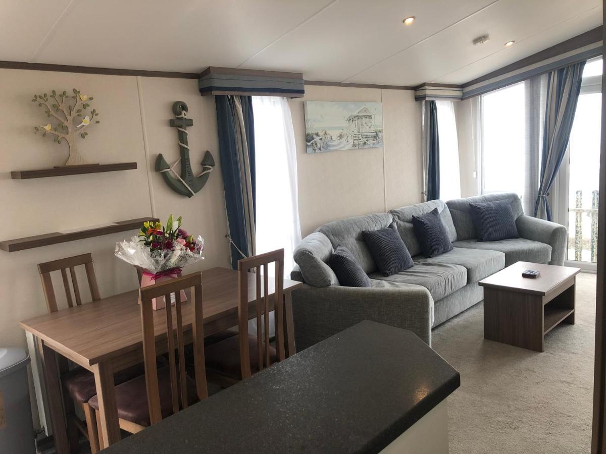 Caravan Hire Golden Sands Sea Front Kinmel Bay Exteriör bild