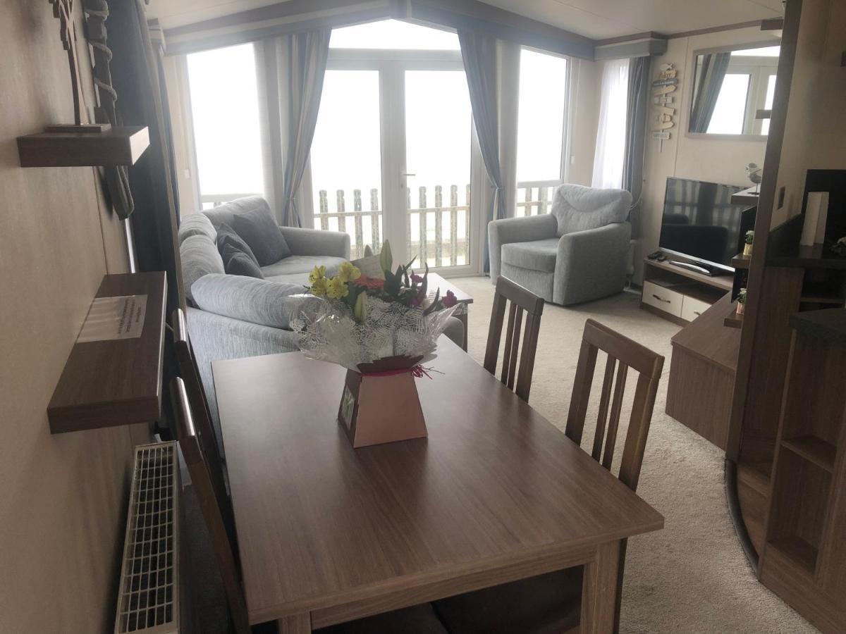 Caravan Hire Golden Sands Sea Front Kinmel Bay Exteriör bild
