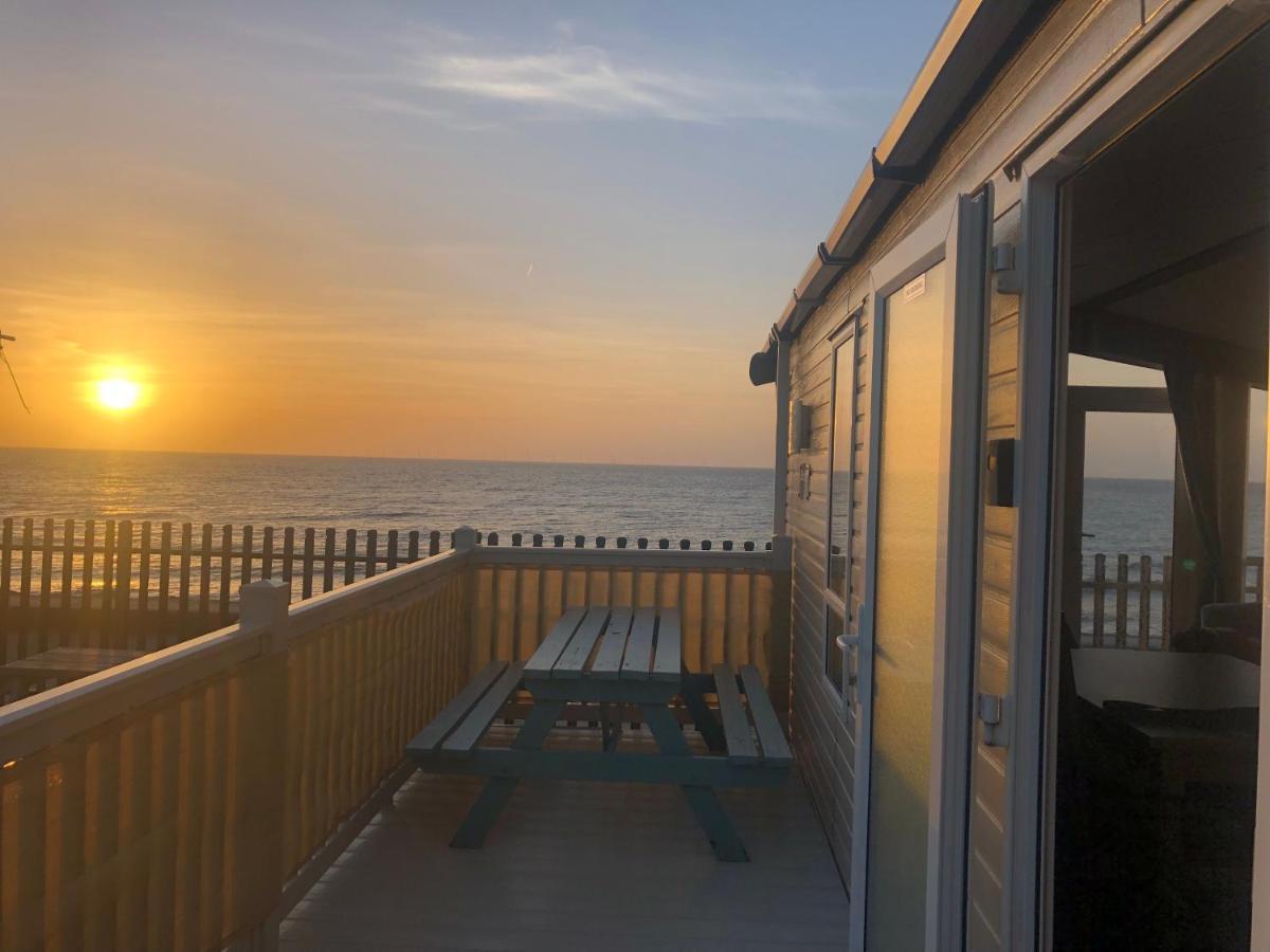 Caravan Hire Golden Sands Sea Front Kinmel Bay Exteriör bild
